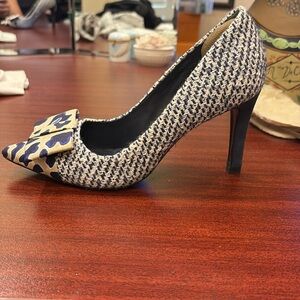 Tory Burch pump